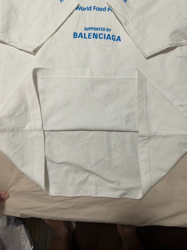 Balenciaga Balenciaga x WFP FW22 Logo Print T-Shirt - dmc Size US S / EU 44-46 / 1 - 5 Thumbnail