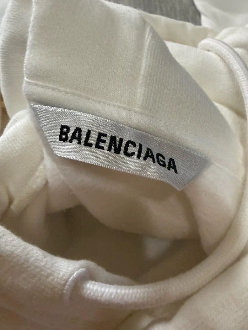 Balenciaga Balenciaga Year of Ox White Hoodie S - dmc Size US S / EU 44-46 / 1 - 3 Thumbnail