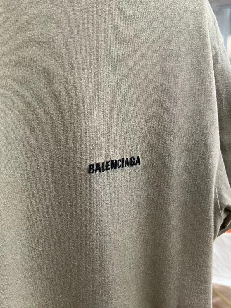 Balenciaga Balenciaga Grayish Green Short Sleeve Tee - dmc Size US M / EU 48-50 / 2 - 3 Thumbnail