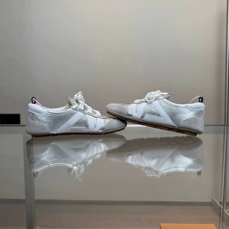 Louis Vuitton Louis Vuitton LV Sneakerina Silver 25 - dmc Size US 5.5 / EU 38 - 4 Thumbnail