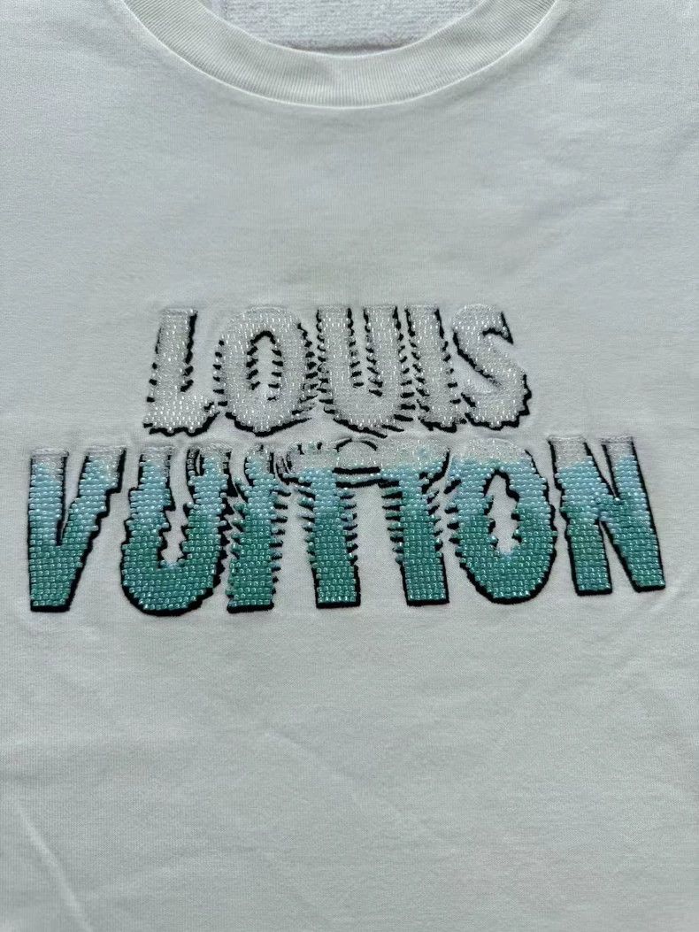 Louis Vuitton Louis Vuitton Beaded Logo Tee - dmc Size US L / EU 52-54 / 3 - 4 Thumbnail