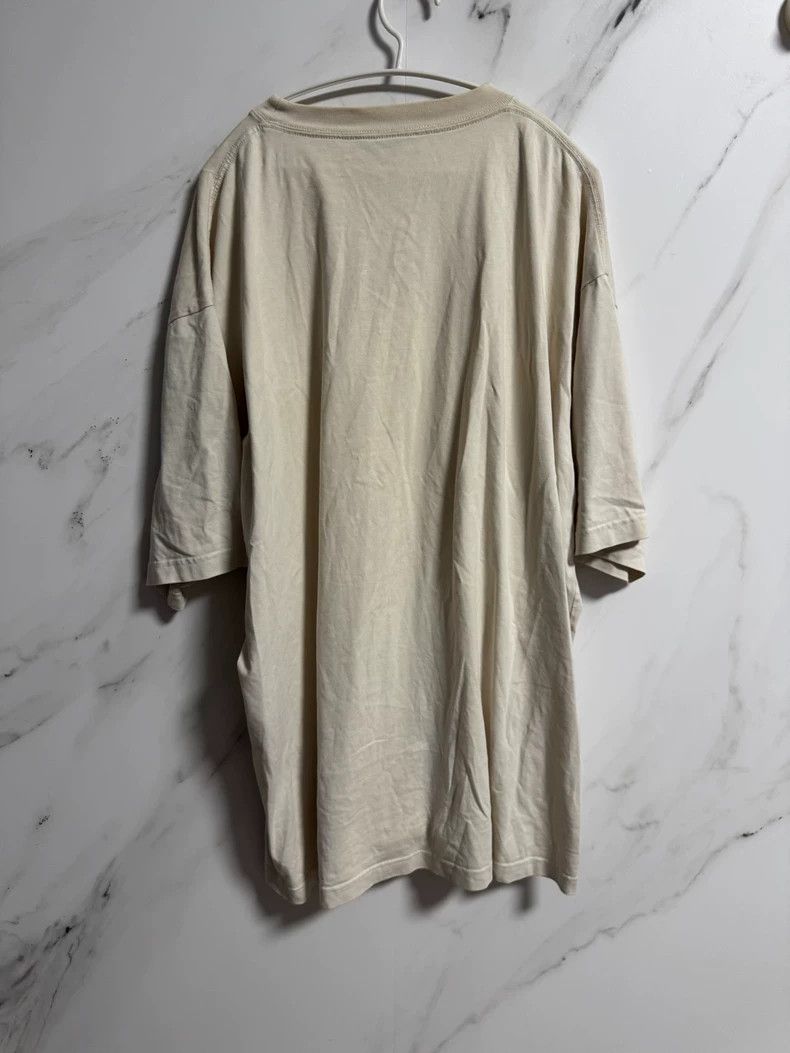 Balenciaga Balenciaga Beige Short Sleeve T-shirt - dmc Size US L / EU 52-54 / 3 - 6 Thumbnail