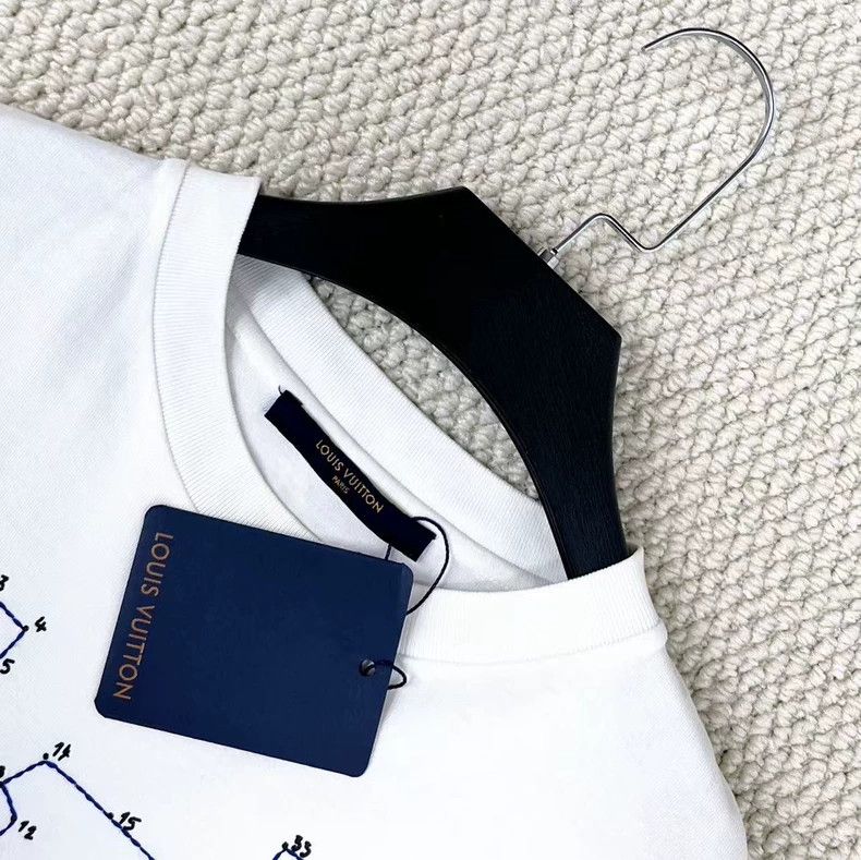 Louis Vuitton Louis Vuitton White Logo Embroidered Short Sleeve - dmc Size US XS / EU 42 / 0 - 3 Thumbnail
