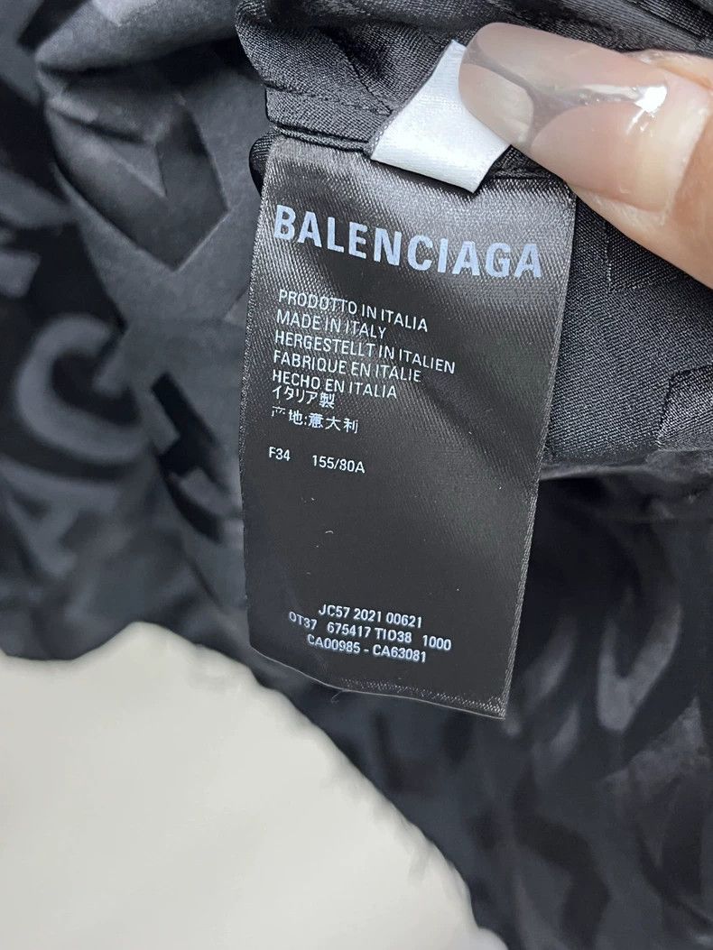 Balenciaga Balenciaga Logo Silk Button-Up Shirt - dmc Size US XS / EU 42 / 0 - 5 Thumbnail
