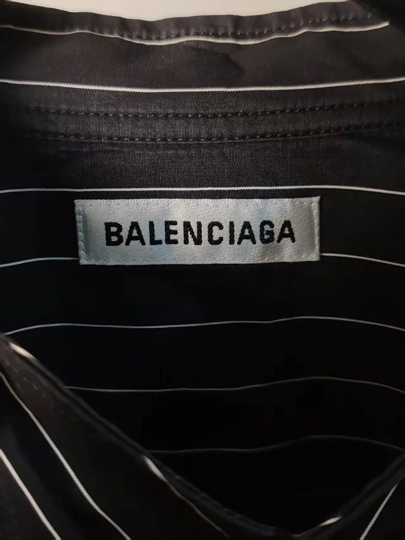 Balenciaga Balenciaga Back Logo Stripe Shirt - dmc Size US M / EU 48-50 / 2 - 3 Thumbnail
