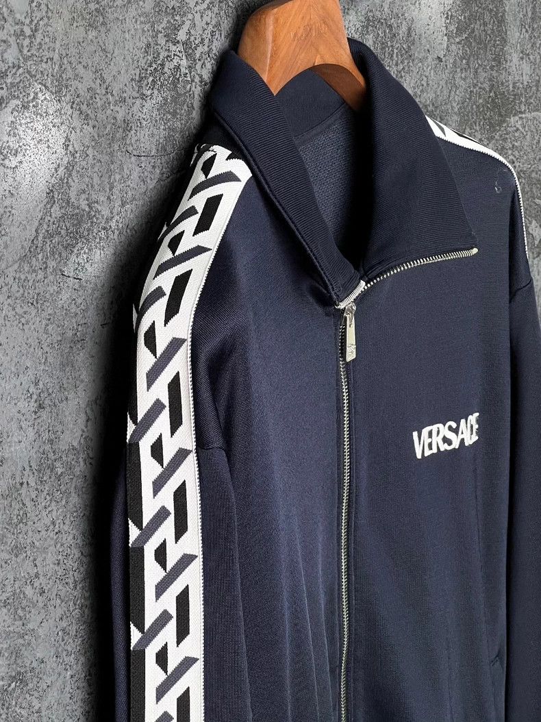 Versace Versace Blue Letter Embroidery Cardigan - dmc Size US M / EU 48-50 / 2 - 6 Thumbnail