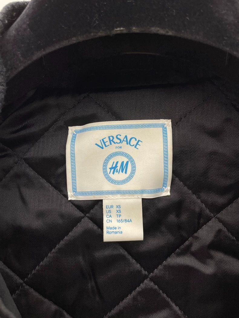 Versace Versace x H&M Velvet Jacket - dmc Size US XS / EU 42 / 0 - 9 Thumbnail