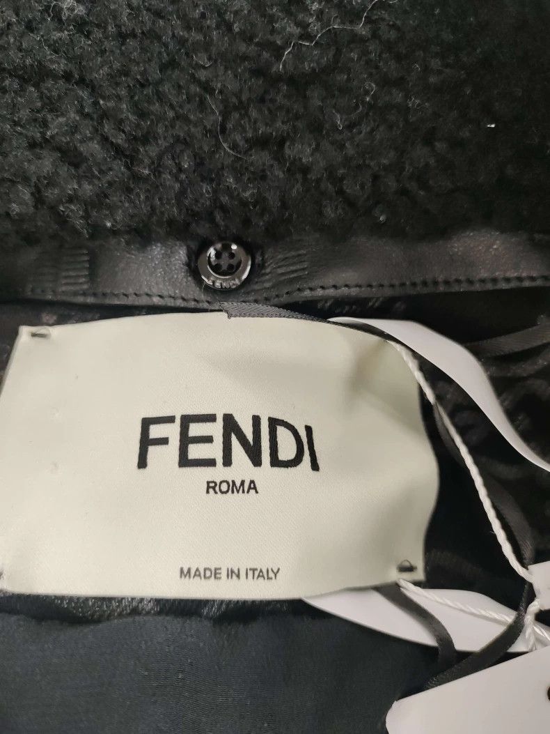 Fendi Fendi Logo Print Short Jacket - dmc Size US S / EU 44-46 / 1 - 3 Thumbnail
