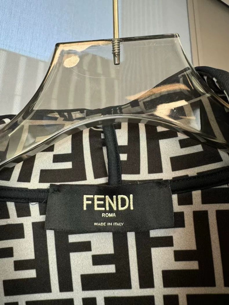 Fendi Fendi Logo Zip-Up Space Cotton Hoodie - dmc Size US L / EU 52-54 / 3 - 3 Thumbnail