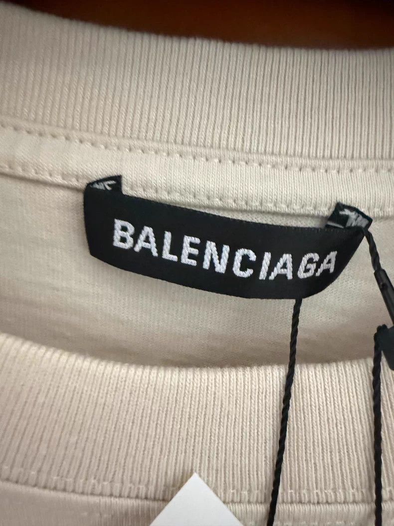 Balenciaga Balenciaga Beige Logo Short Sleeve S - dmc Size US S / EU 44-46 / 1 - 3 Thumbnail