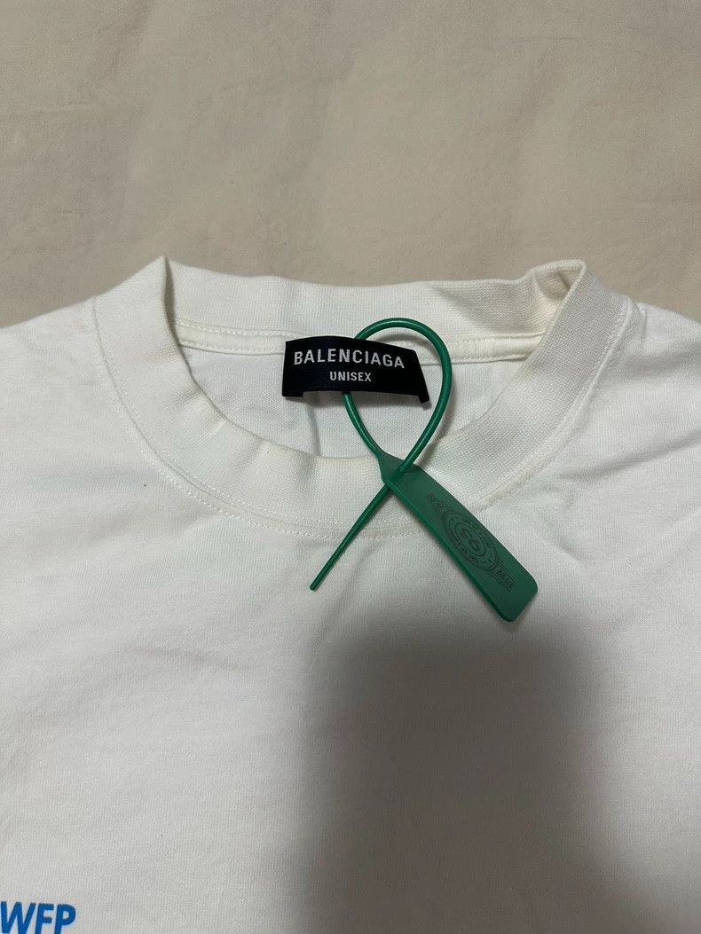Balenciaga Balenciaga x WFP FW22 Logo Print T-Shirt - dmc Size US S / EU 44-46 / 1 - 3 Thumbnail