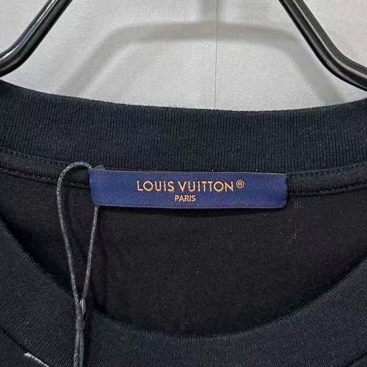 Louis Vuitton Louis Vuitton Black Gradient Logo T-shirt - dmc Size US M / EU 48-50 / 2 - 4 Thumbnail