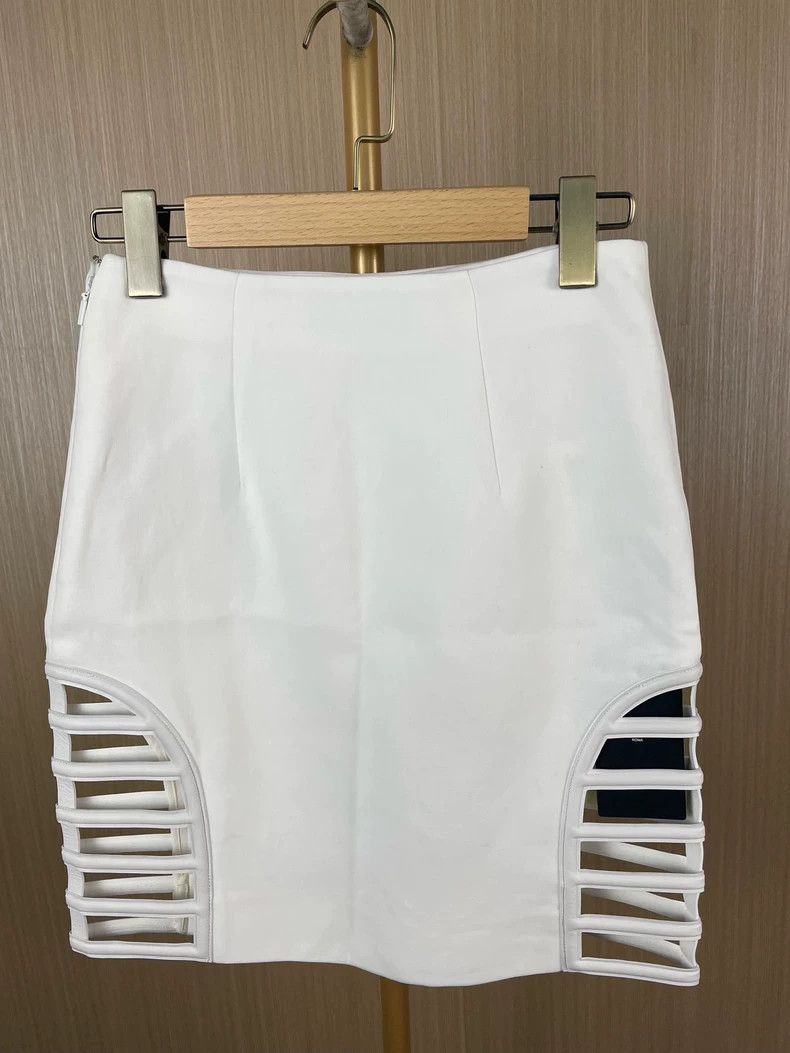 Fendi Fendi White Runway Skirt Size 38 - dmc Size US 38 / EU 54 - 2 Thumbnail
