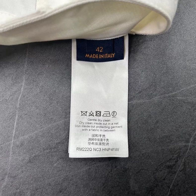 Louis Vuitton Louis Vuitton White Cargo Shorts - dmc Size US 31 - 4 Thumbnail