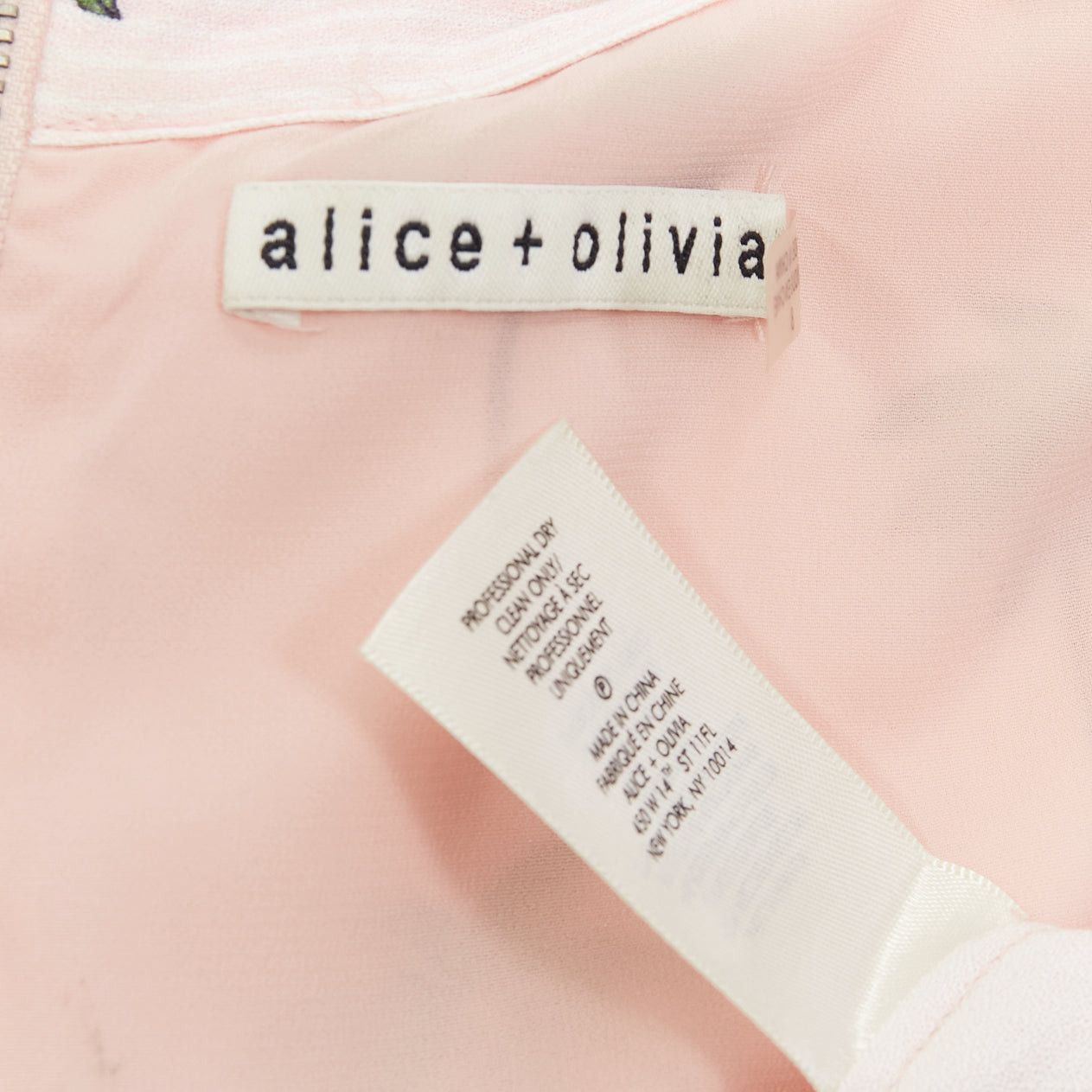 Alice + Olivia ALICE OLIVIA pink green coconut palm tree frill sleeves bow tie romper US8 L Size 30" / US 8 / IT 44 - 8 Thumbnail
