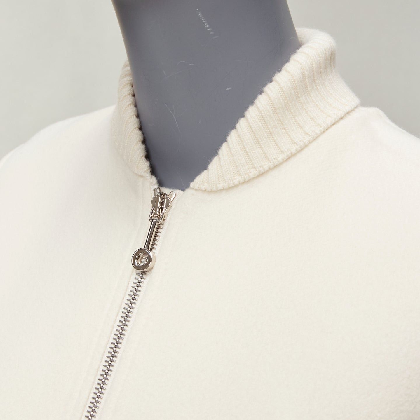 Hermes HERMES 100% cashmere cream applique back ribbed zip sleeveless coat FR34 XS Size XS / US 0-2 / IT 36-38 - 8 Thumbnail