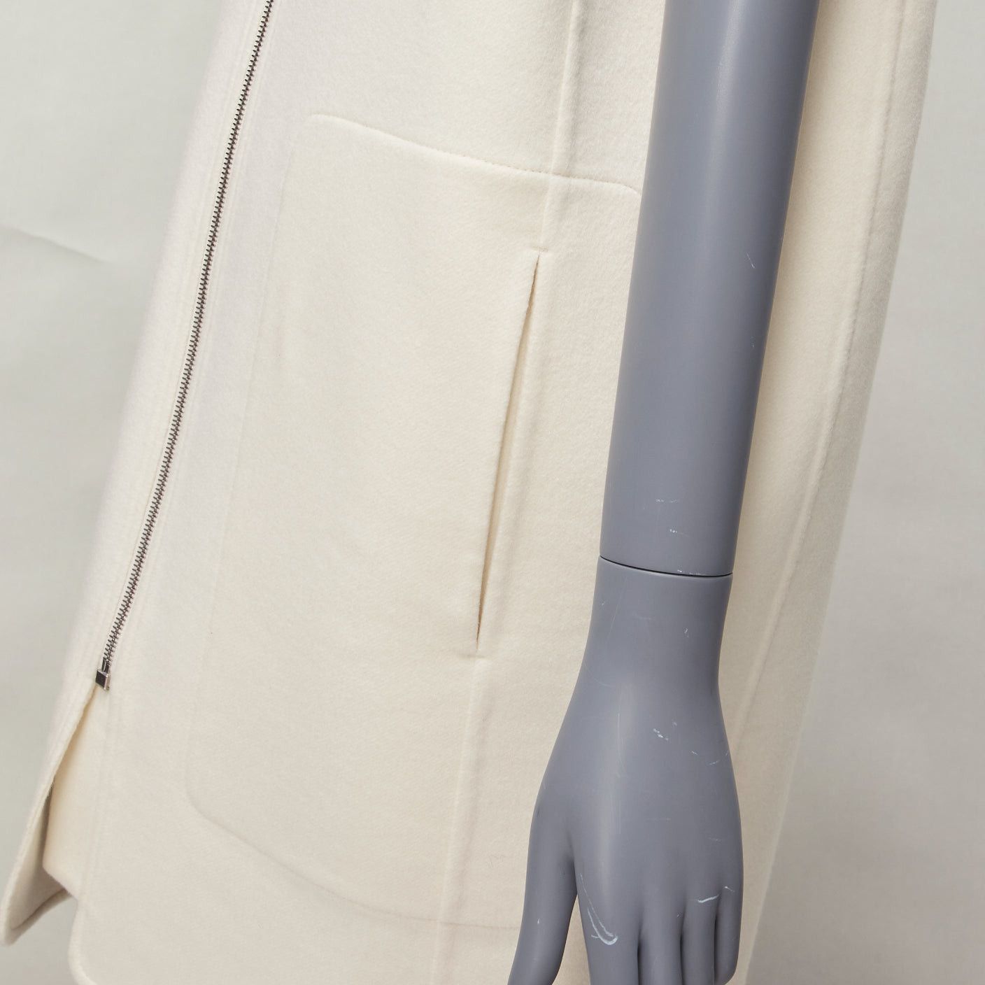 Hermes HERMES 100% cashmere cream applique back ribbed zip sleeveless coat FR34 XS Size XS / US 0-2 / IT 36-38 - 9 Thumbnail