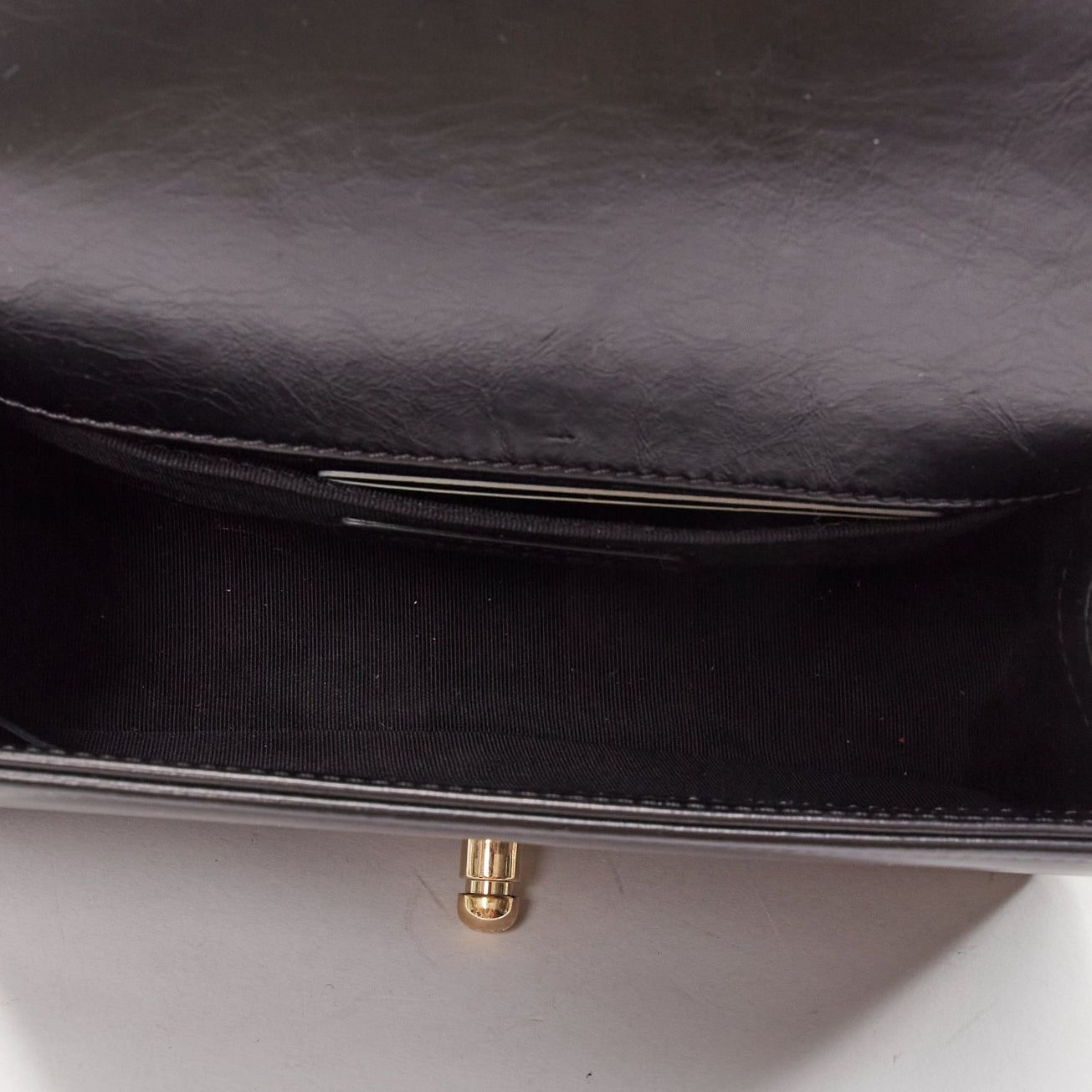 Chanel CHANEL Boy Small black shearling leather gold CC push lock chain flap bag Size ONE SIZE - 9 Thumbnail