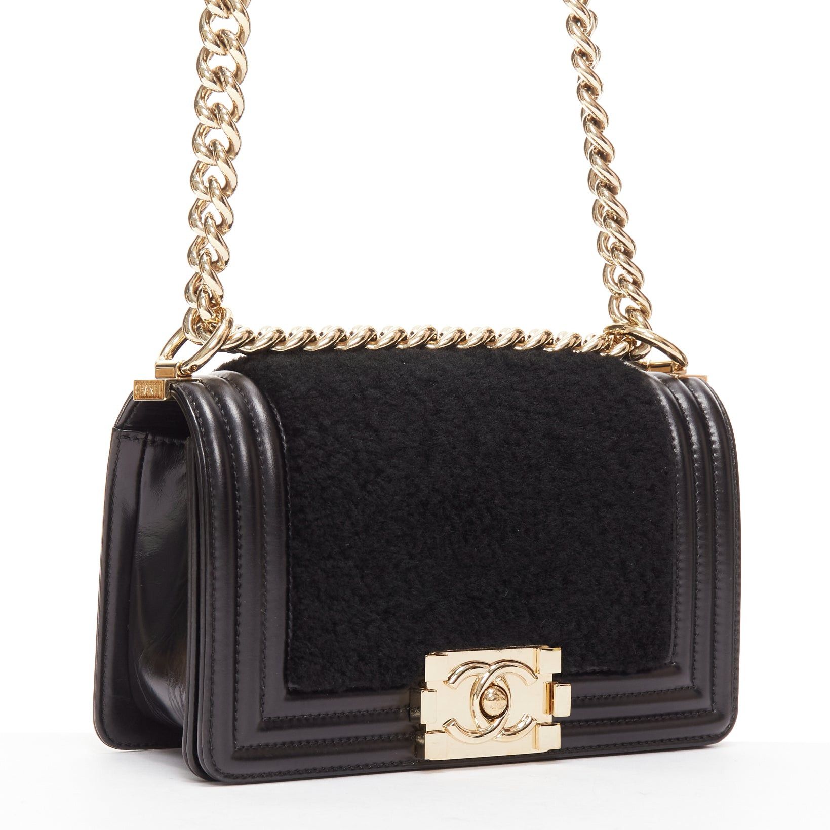 Chanel CHANEL Boy Small black shearling leather gold CC push lock chain flap bag Size ONE SIZE - 3 Thumbnail