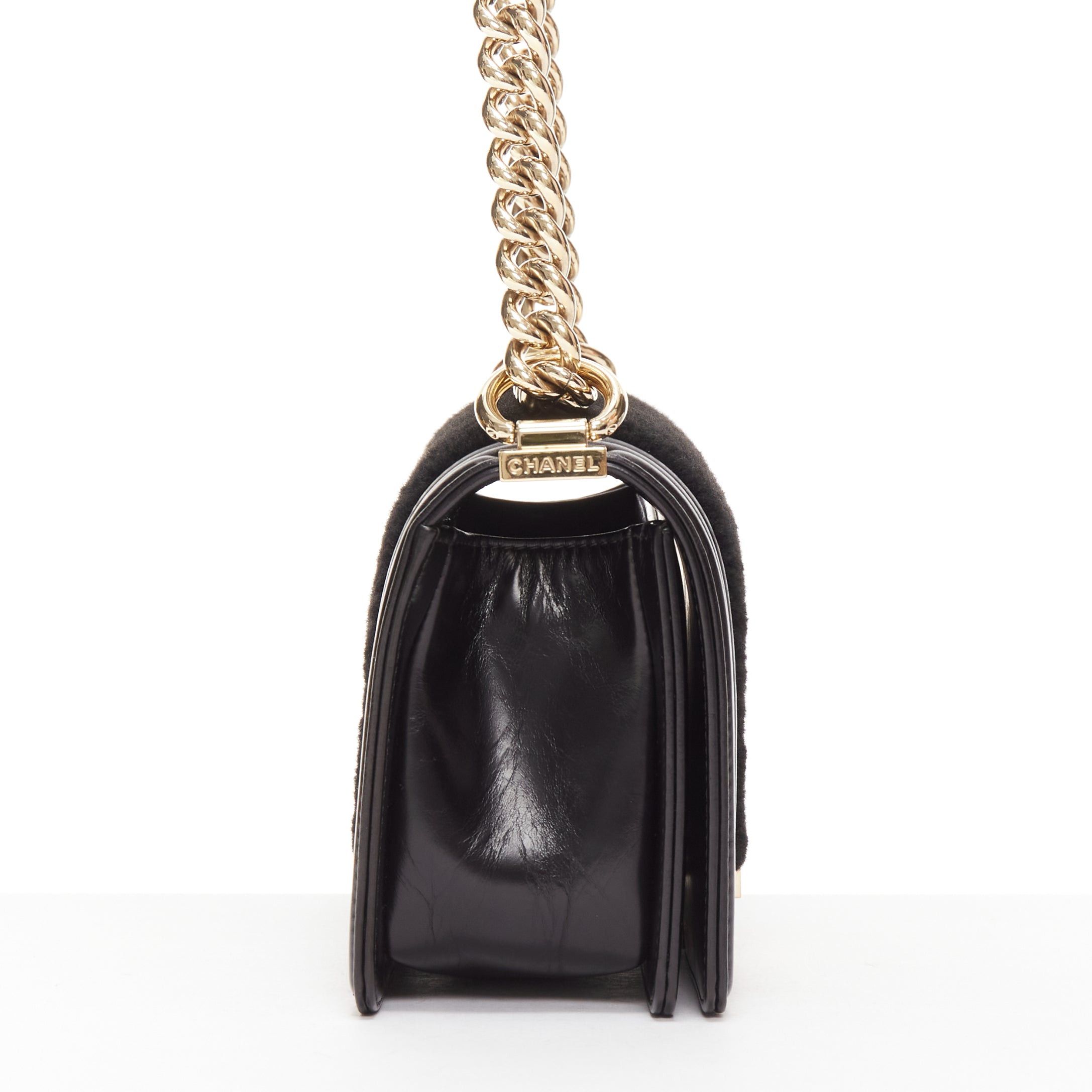 Chanel CHANEL Boy Small black shearling leather gold CC push lock chain flap bag Size ONE SIZE - 6 Thumbnail