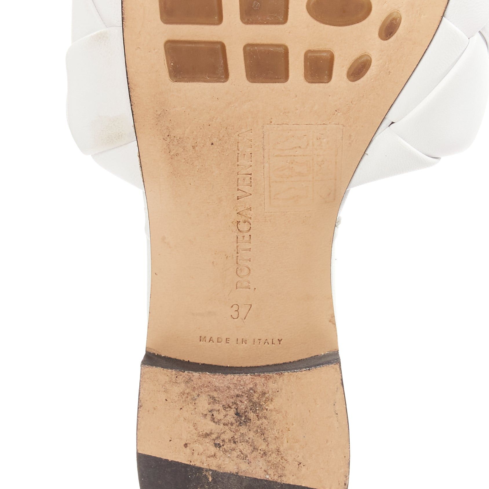 Bottega Veneta BOTTEGA VENETA Lido white intrecciato woven leather square toe slippers EU37 Size US 7 / IT 37 - 10 Thumbnail