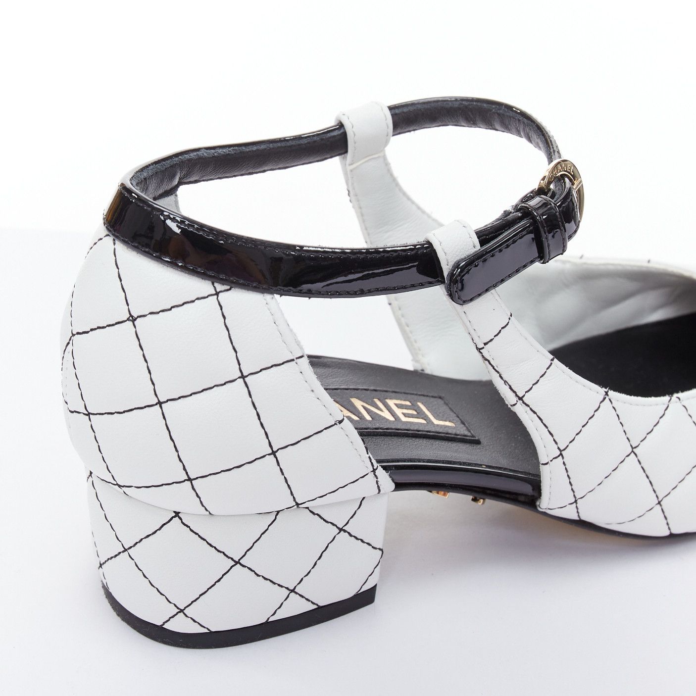 Chanel CHANEL 2022 black white quilted topstitch patent cap toe maryjane heels EU36.5 Size US 6.5 / IT 36.5 - 8 Thumbnail
