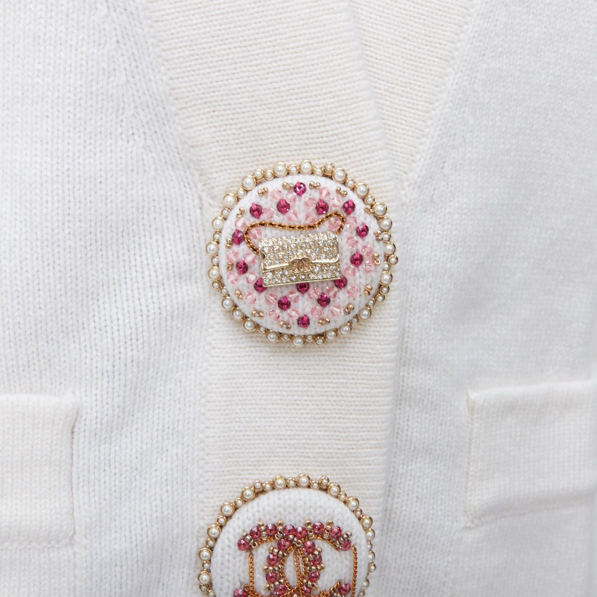 Chanel CHANEL 22A off white cashmere blend pink CC crystal buttons cardigan FR38 M Size M / US 6-8 / IT 42-44 - 7 Thumbnail