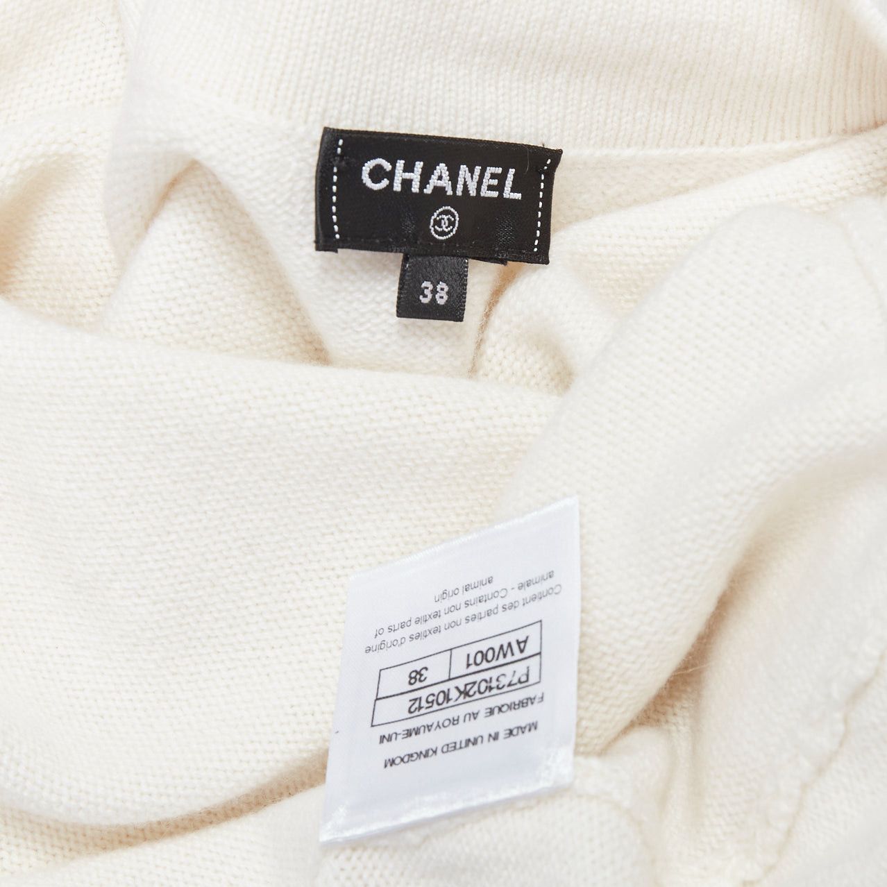 Chanel CHANEL 22A off white cashmere blend pink CC crystal buttons cardigan FR38 M Size M / US 6-8 / IT 42-44 - 8 Thumbnail