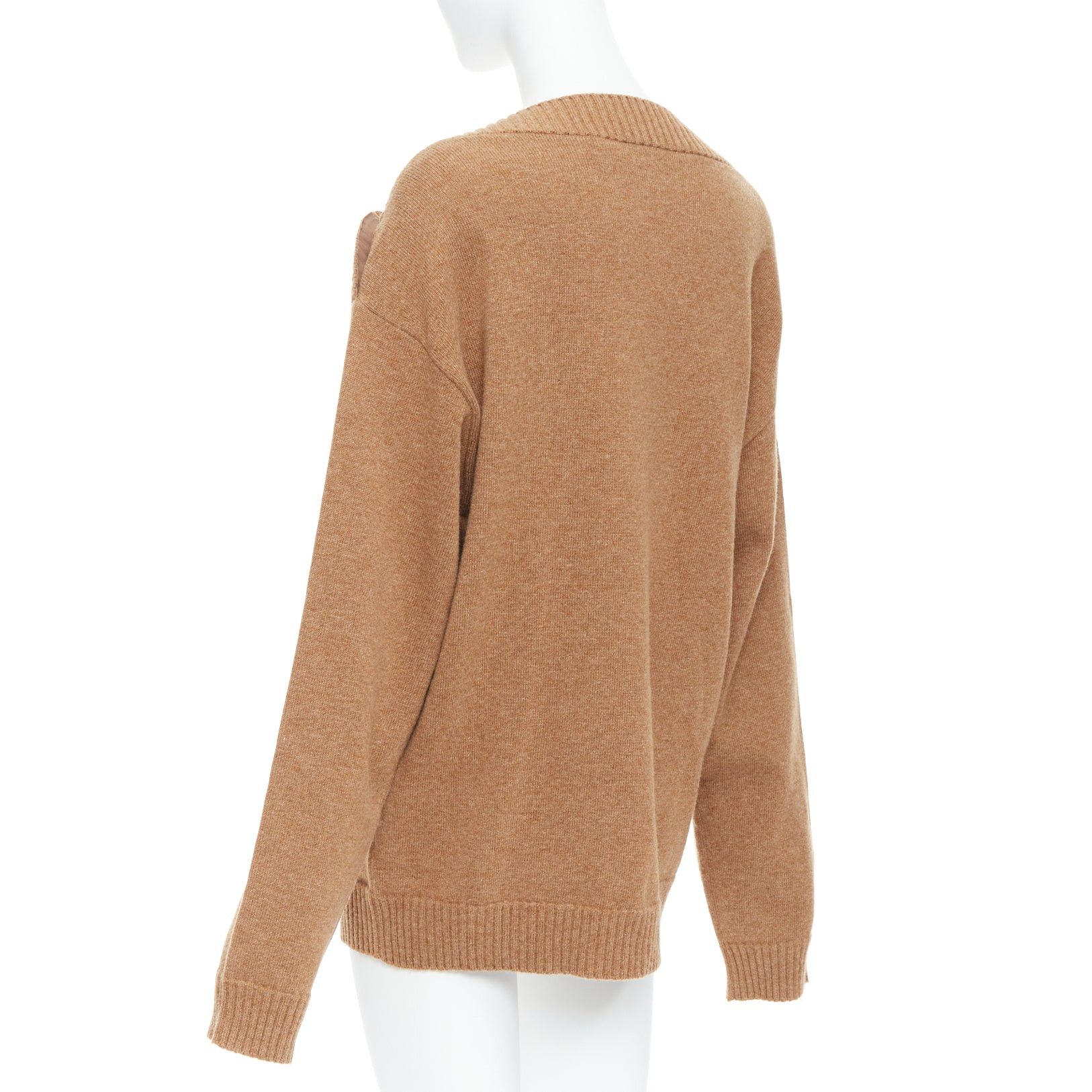 Burberry BURBERRY camel brown wool horn button bateau neck sweater L Size M / US 6-8 / IT 42-44 - 6 Thumbnail