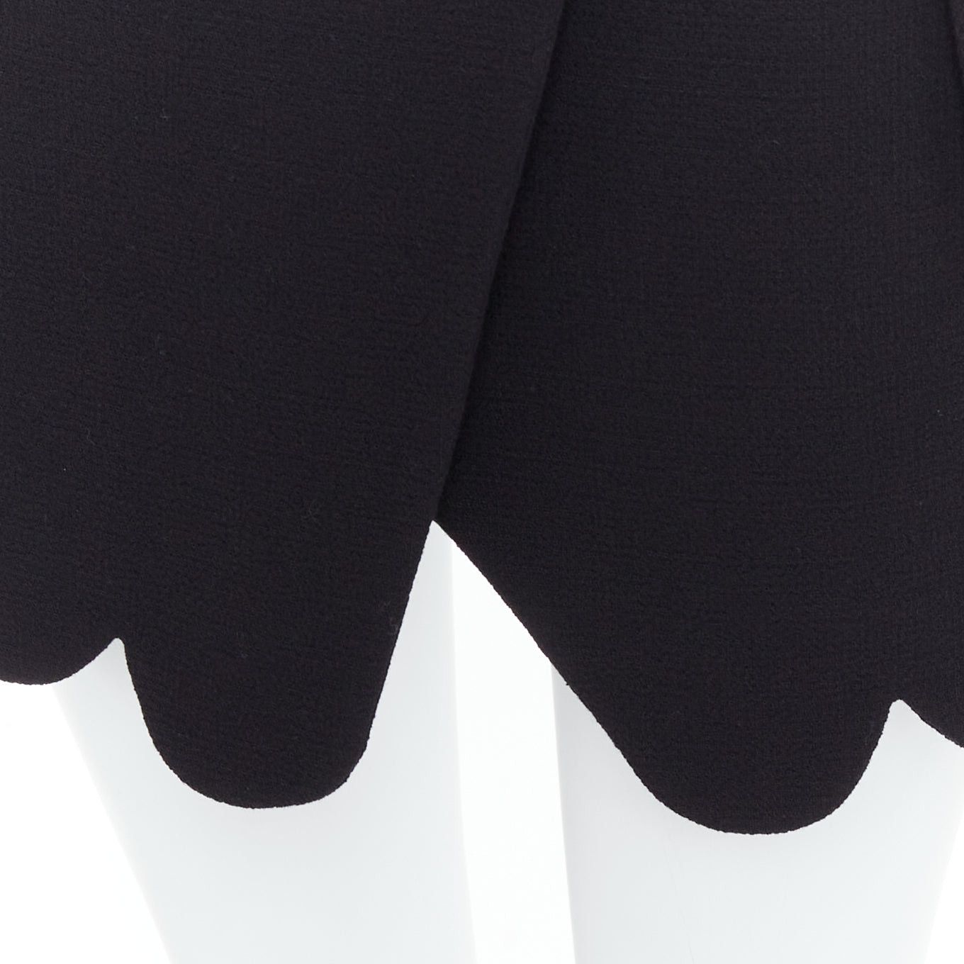 MACH & MACH MACH & MACH 2022 100% wool black scalloped bow wrap skirt FR36 XS Size 27" / US 4 / IT 40 - 7 Thumbnail