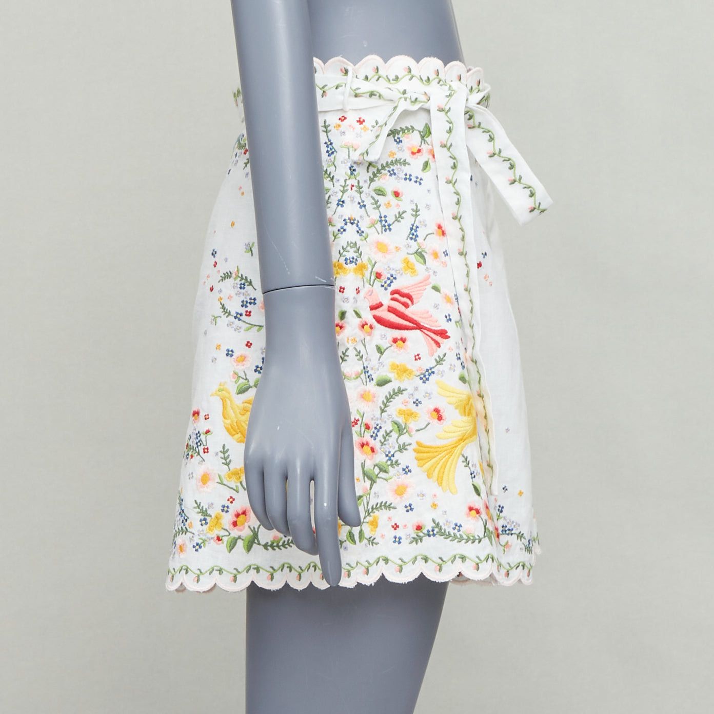Zimmermann ZIMMERMANN Carnaby white linen cotton phoenix embroidery scallop shorts US2 S2 Size 27" / US 4 / IT 40 - 4 Thumbnail
