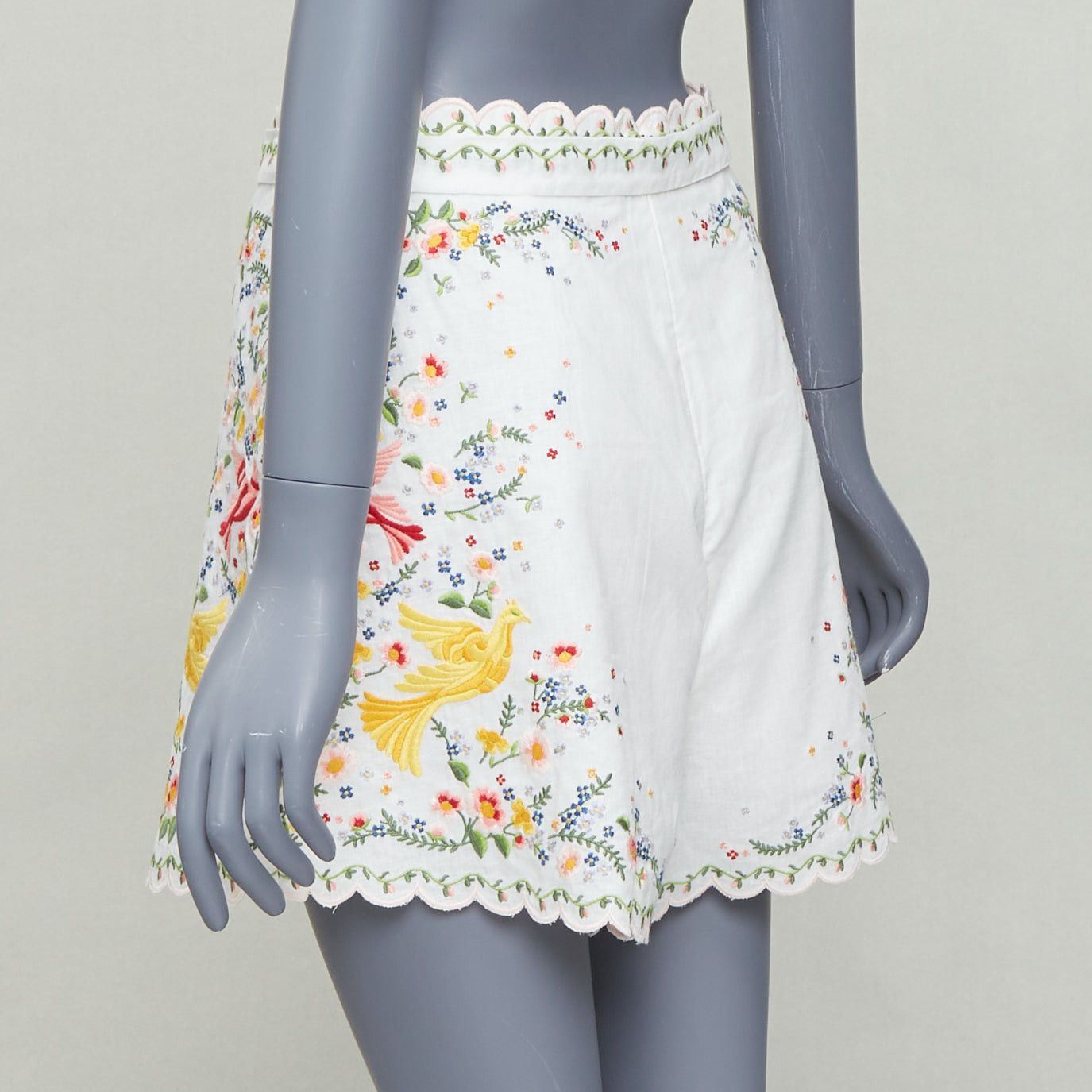 Zimmermann ZIMMERMANN Carnaby white linen cotton phoenix embroidery scallop shorts US2 S2 Size 27" / US 4 / IT 40 - 6 Thumbnail