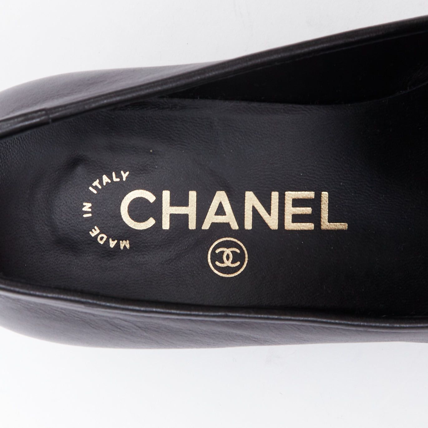 Chanel CHANEL 2023 black leather gold CC 5 coin embellished classic loafers EU37 Size US 7 / IT 37 - 9 Thumbnail