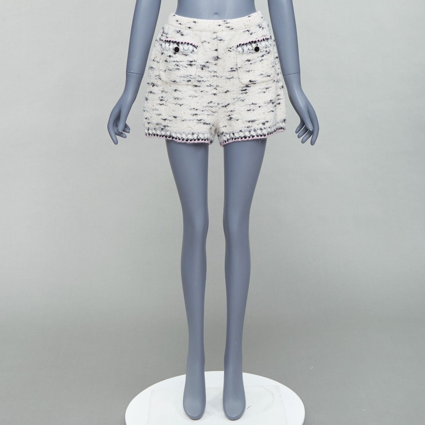 Chanel CHANEL 21A Runway cream cashmere wool tweed trim boucle knit shorts FR40 L Size 30" / US 8 / IT 44 - 10 Thumbnail