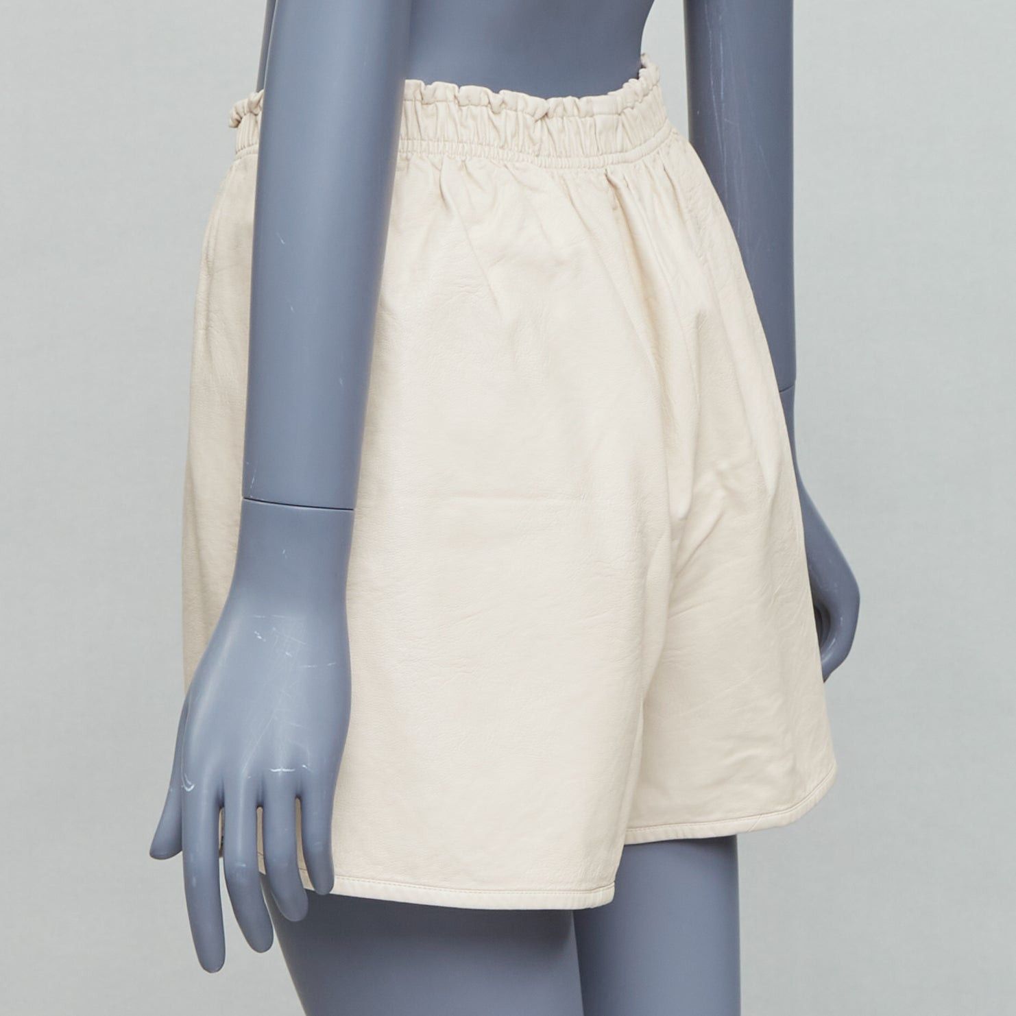Stella McCartney STELLA MCCARTNEY Skin Free Skin beige faux leather pocketed shorts IT38 XS Size 26" / US 2 / IT 38 - 6 Thumbnail