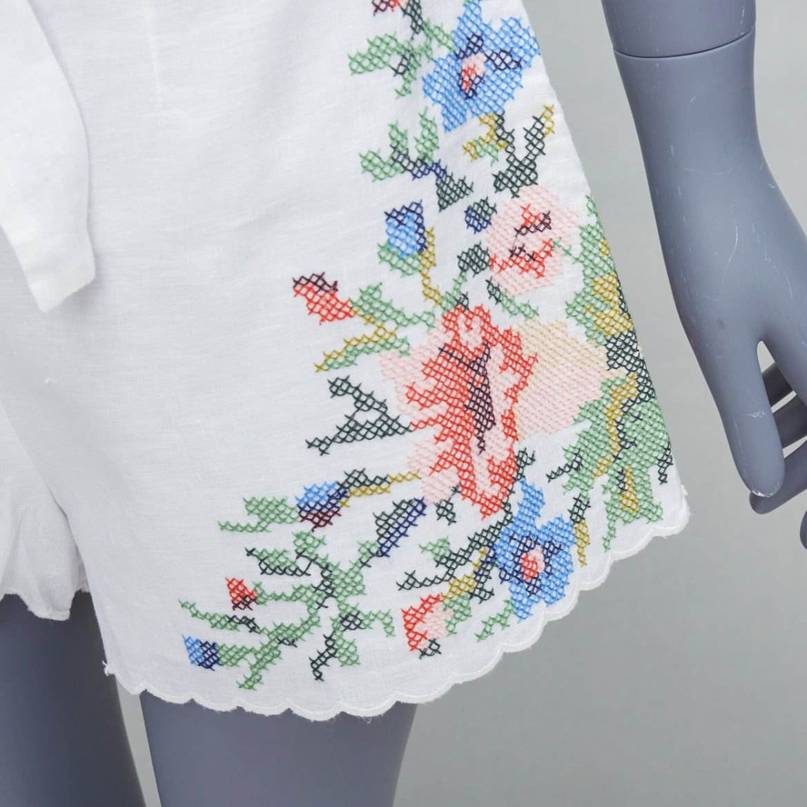 Zimmermann ZIMMERMANN Juliette white linen floral embroidery belted shorts US2 XXS Size 28" / US 6 / IT 42 - 2 Thumbnail