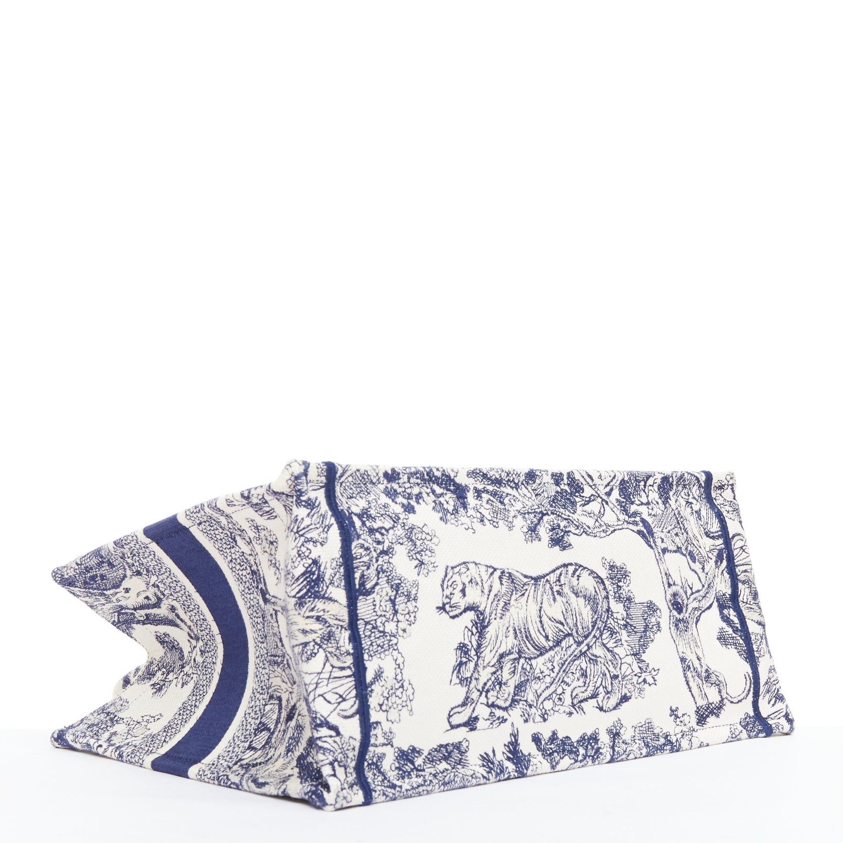 Dior CHRISTIAN DIOR Book Tote navy cream Toile de Jouy canvas bag Size ONE SIZE - 6 Thumbnail