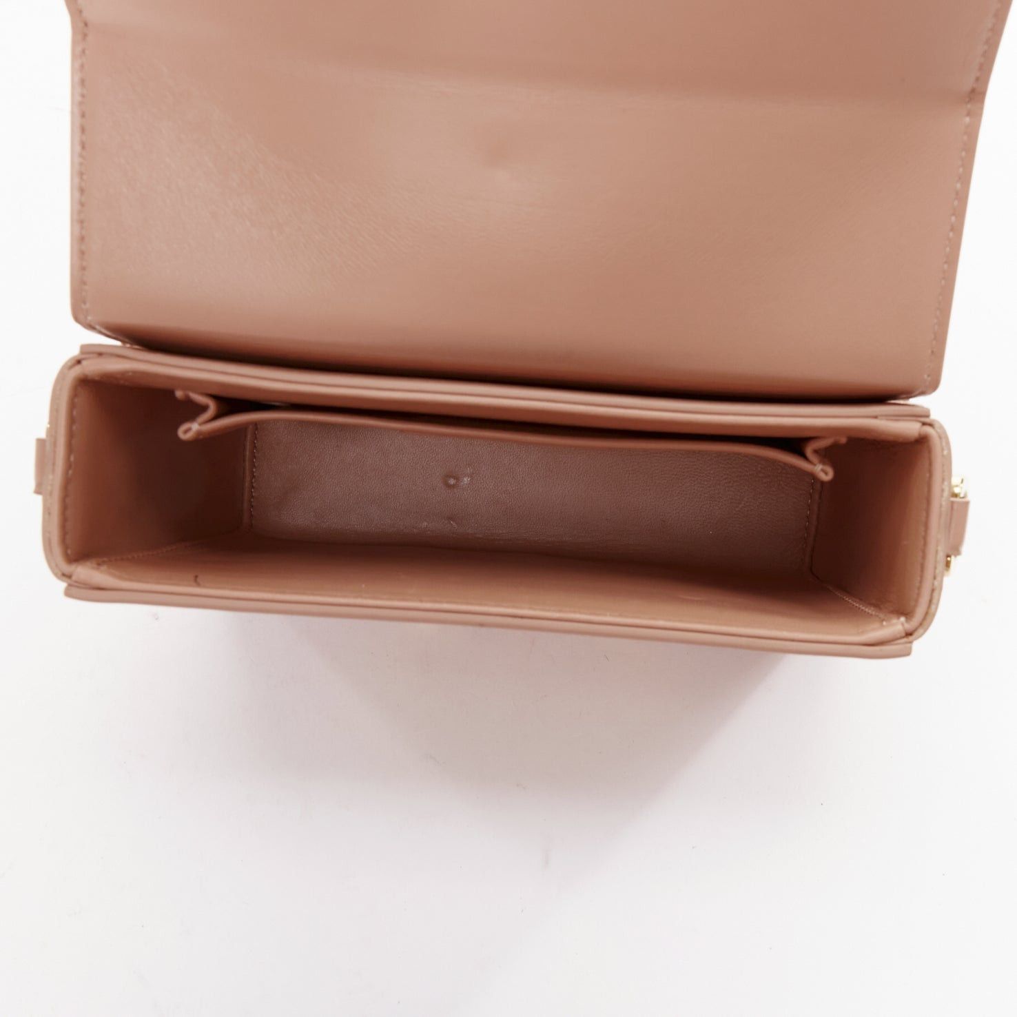 Dior CHRISTIAN DIOR 30 Montaigne Box Mini nude leather gold CD buckle crossbody bag Size ONE SIZE - 9 Thumbnail
