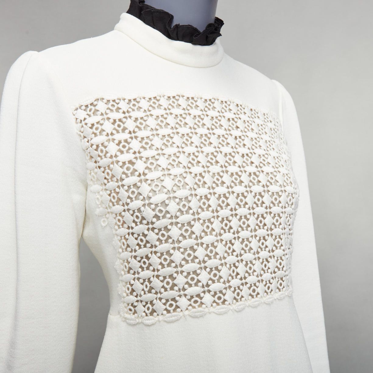 Giambattista Valli GIAMBATTISTA VALLI cream crepe embroidery ruffle collar dress IT42 M Size M / US 6-8 / IT 42-44 - 2 Thumbnail
