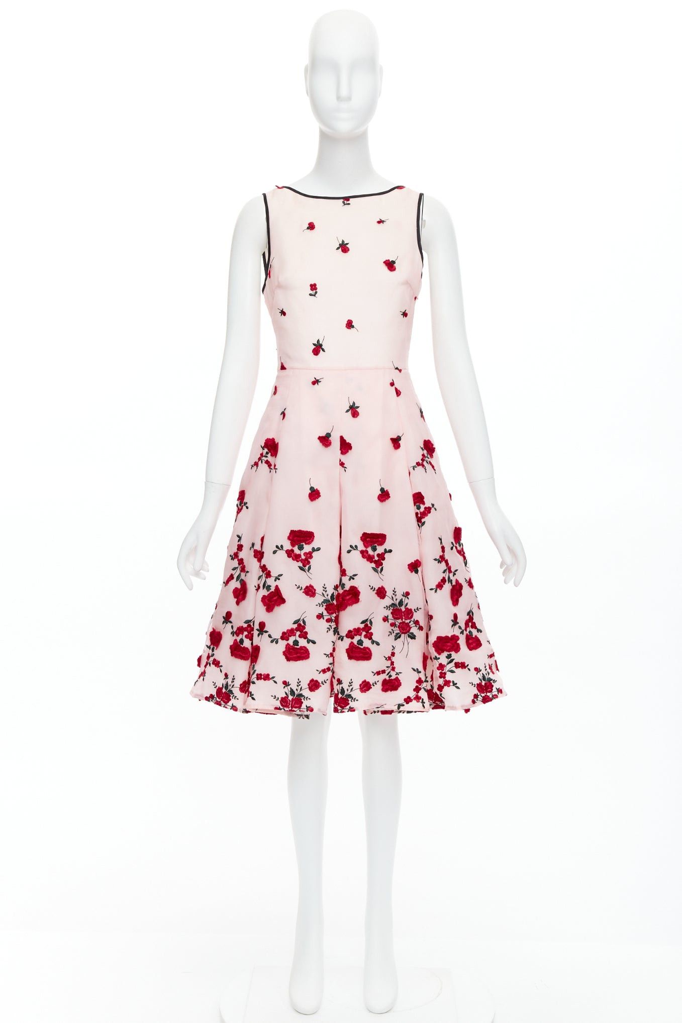 Oscar De La Renta OSCAR DE LA RENTA 2016 pink red degrade carnation rose embroidered dress US4 S Size M / US 6-8 / IT 42-44 - 9 Thumbnail