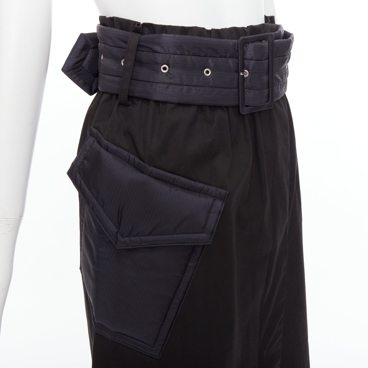 Sacai SACAI 2019 black cotton nylon padded pocket asymmetric belted skirt JP1 S Size 27" / US 4 / IT 40 - 2 Thumbnail