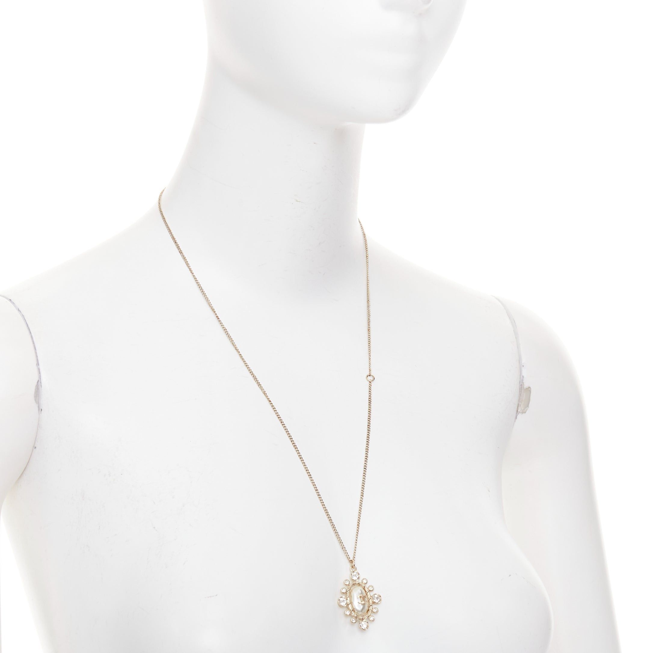 Chanel CHANEL 2020 crystal faux pearl pendant CC logo gold chain necklace Size ONE SIZE - 3 Thumbnail