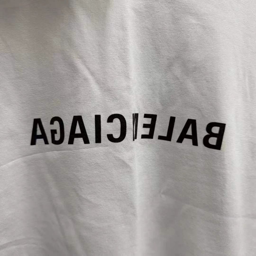 Balenciaga Balenciaga Inverted Logo Short Sleeve Tee - dmc Size US L / EU 52-54 / 3 - 3 Thumbnail