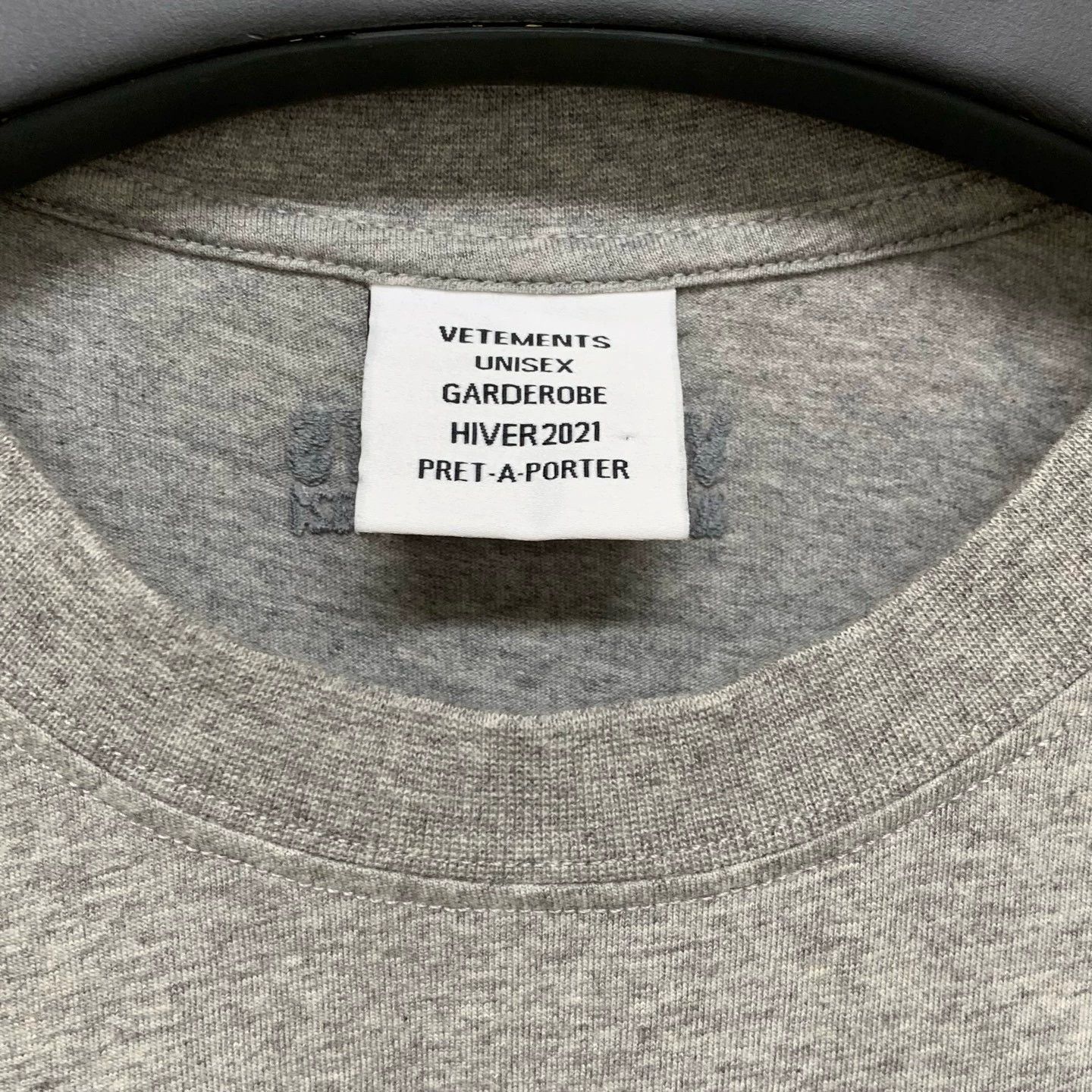 Vetements VETEMENTS Logo Embroidered Gray Short-Sleeve T-Shirt - dmc Size US M / EU 48-50 / 2 - 3 Thumbnail