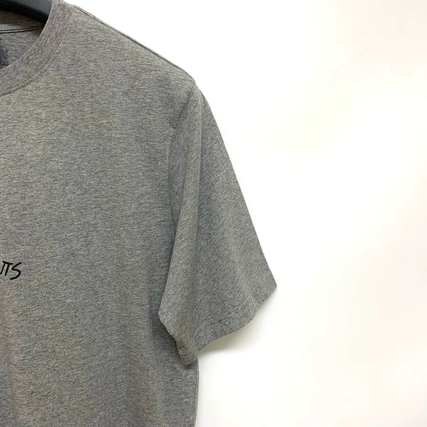 Vetements VETEMENTS Logo Embroidered Gray Short-Sleeve T-Shirt - dmc Size US M / EU 48-50 / 2 - 8 Thumbnail