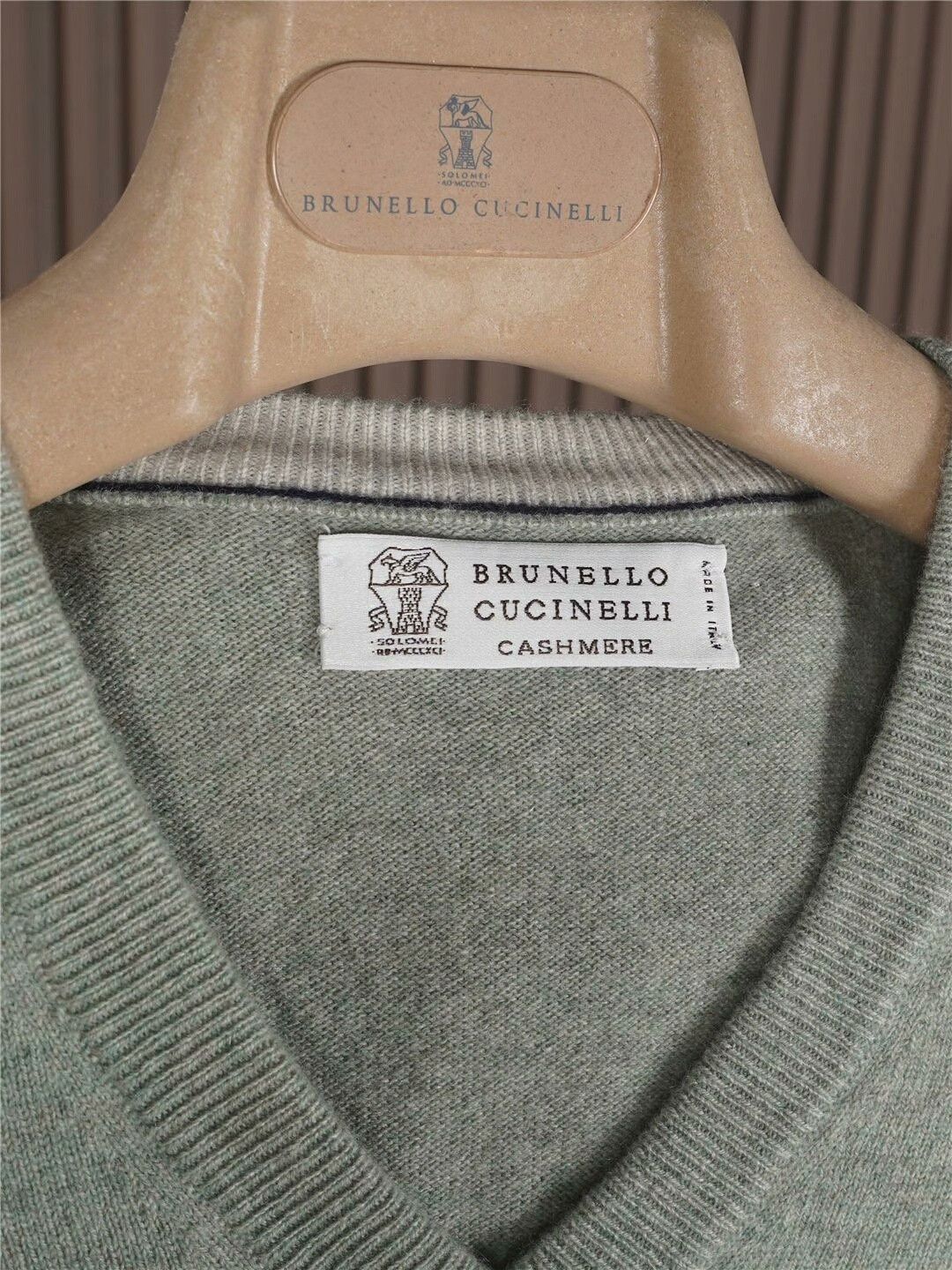 Brunello Cucinelli Brunello Cucinelli Cashmere V-Neck Sweater - dmc Size US M / EU 48-50 / 2 - 5 Thumbnail