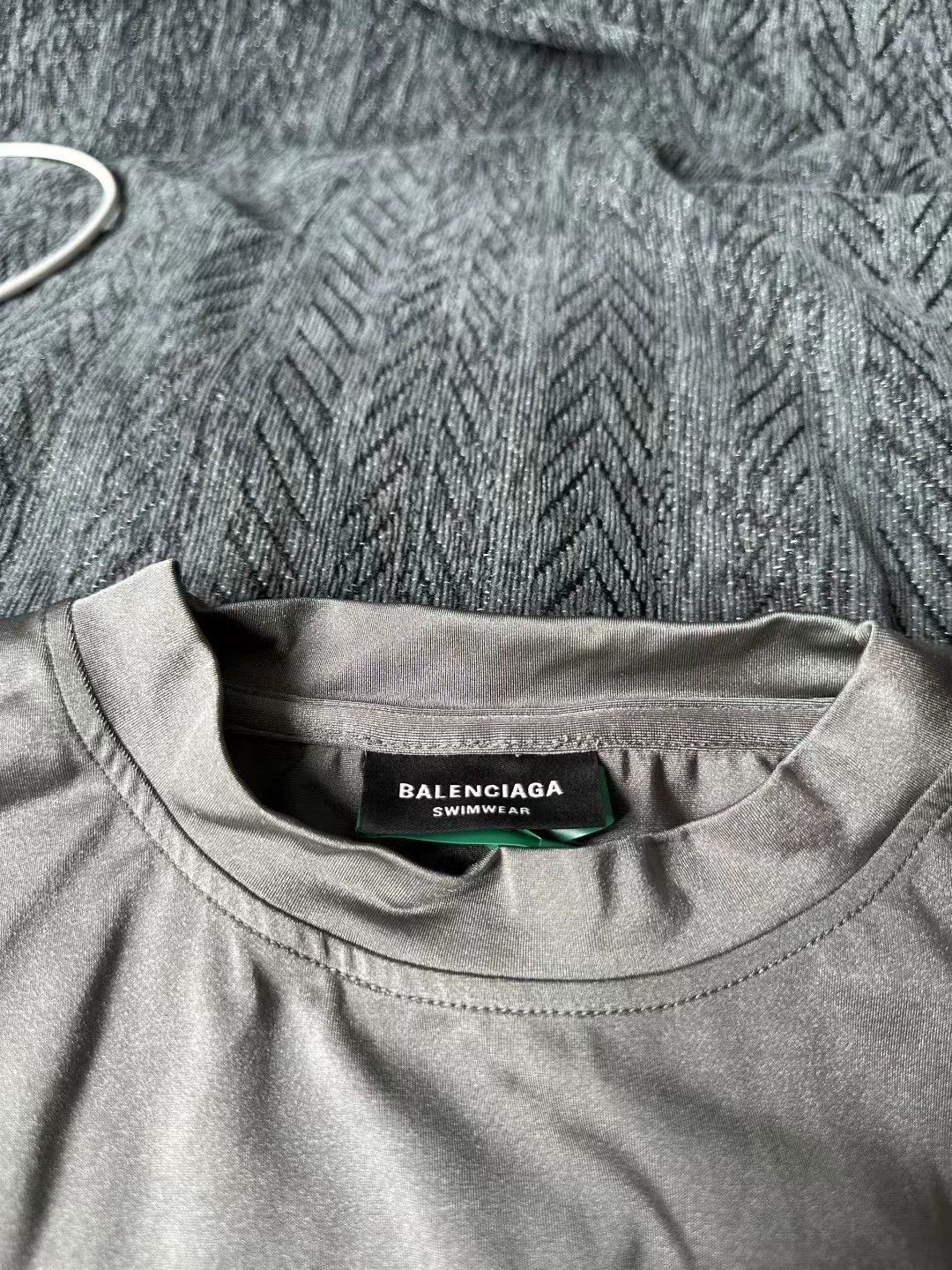 Balenciaga Balenciaga Silver Short Sleeve T-shirt - dmc Size US S / EU 44-46 / 1 - 3 Thumbnail