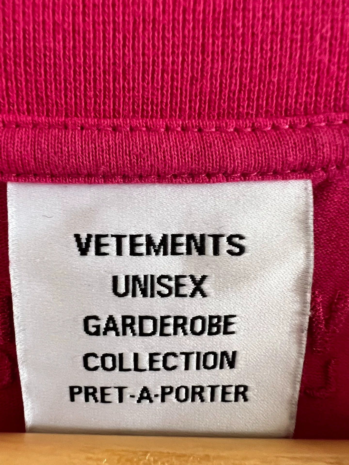 Vetements Vetements Distressed Short Sleeve T-shirt - dmc Size US S / EU 44-46 / 1 - 3 Thumbnail