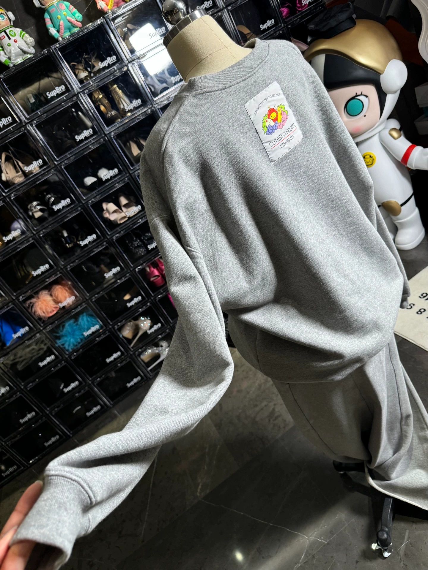 Vetements Vetements New Tracksuit Set - dmc Size US 26 / EU 42 - 4 Thumbnail
