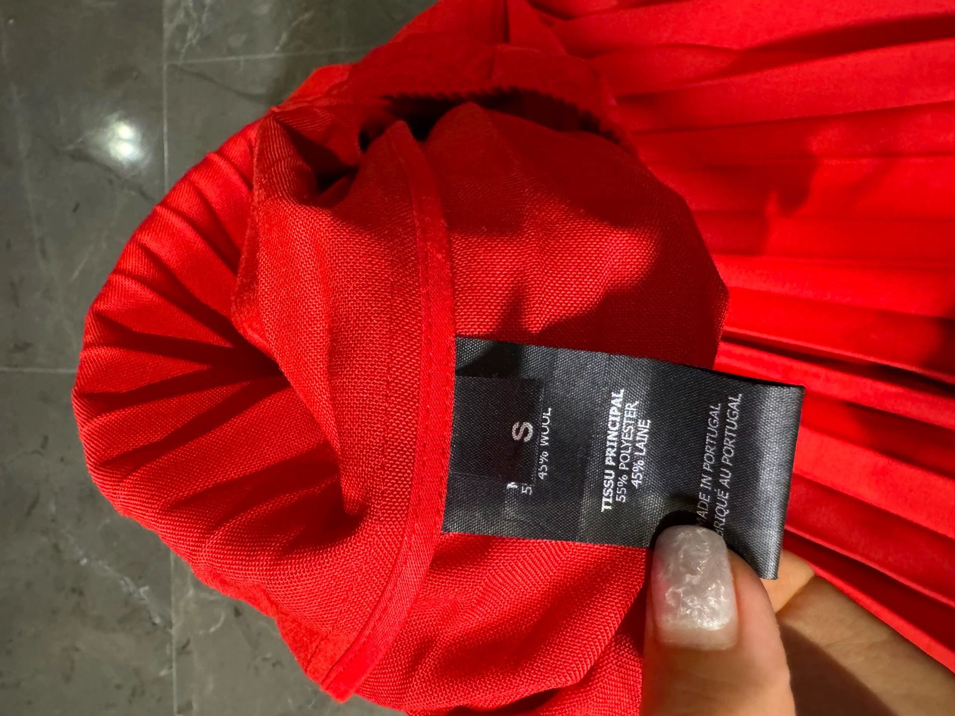 Vetements Vetements Red Pleated Skirt - dmc Size US 26 / EU 42 - 2 Thumbnail